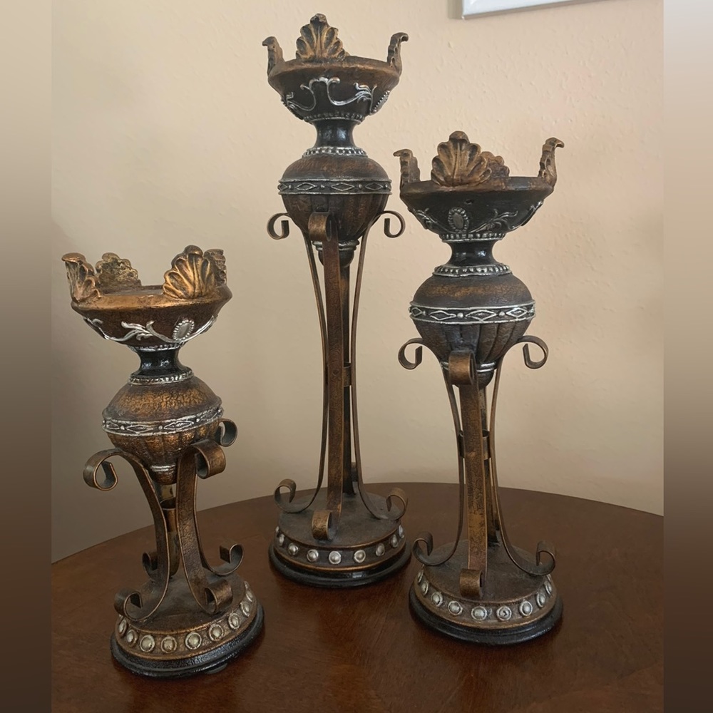 3 candle holders.